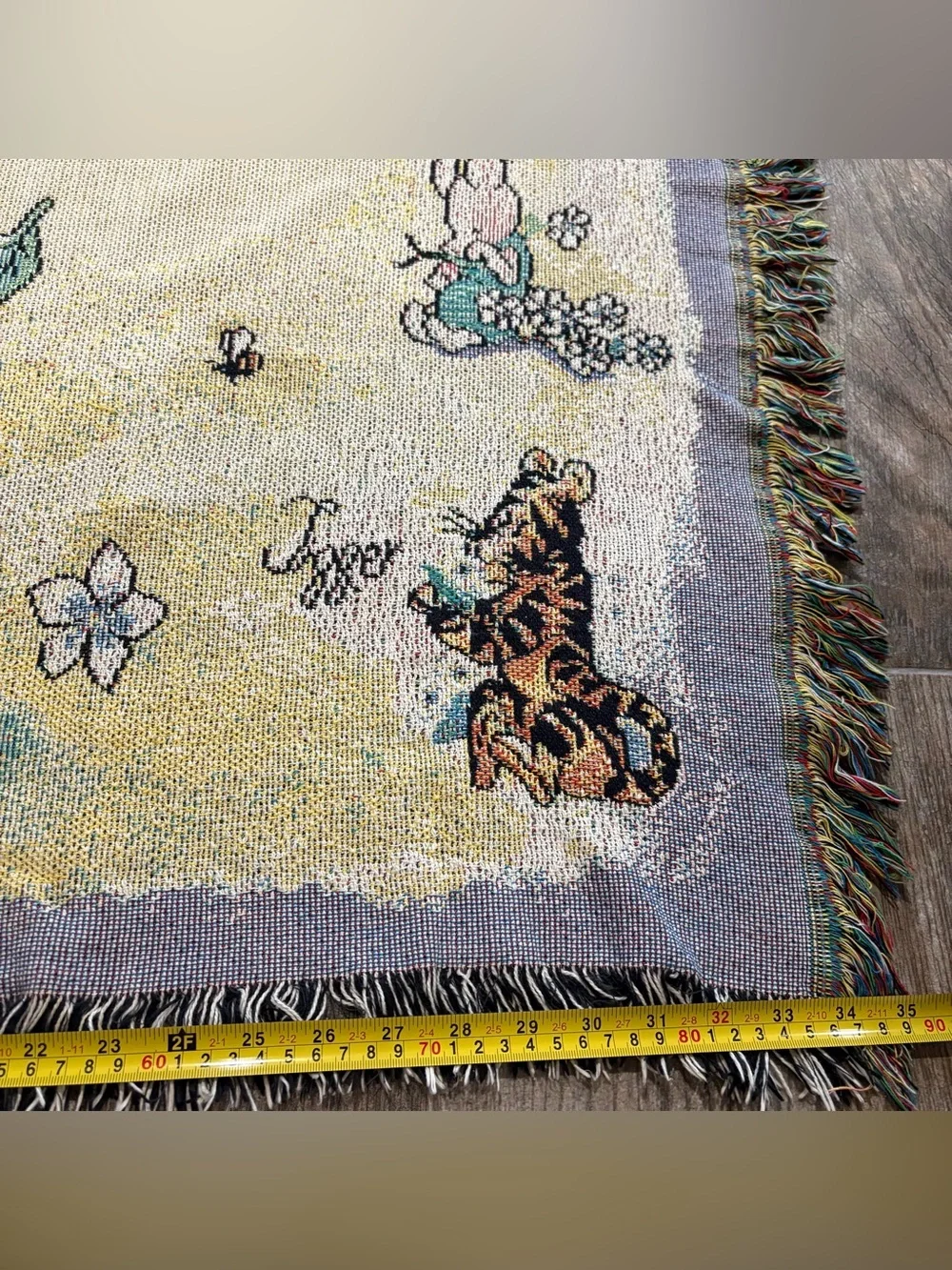 VTG Classic Winnie The Pooh & Piglet Woven Tapestry Throw Fringed Blanket 35x53